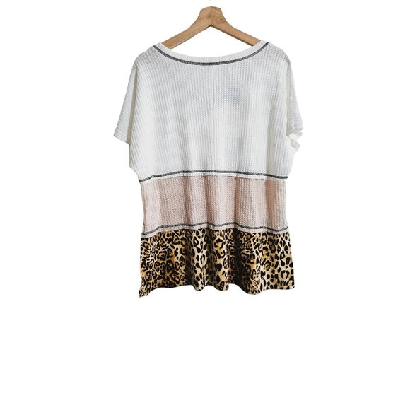 Alunalevi light weight Waffle knit Tee Animal print Size XL New Short sleeve - Picture 2 of 7